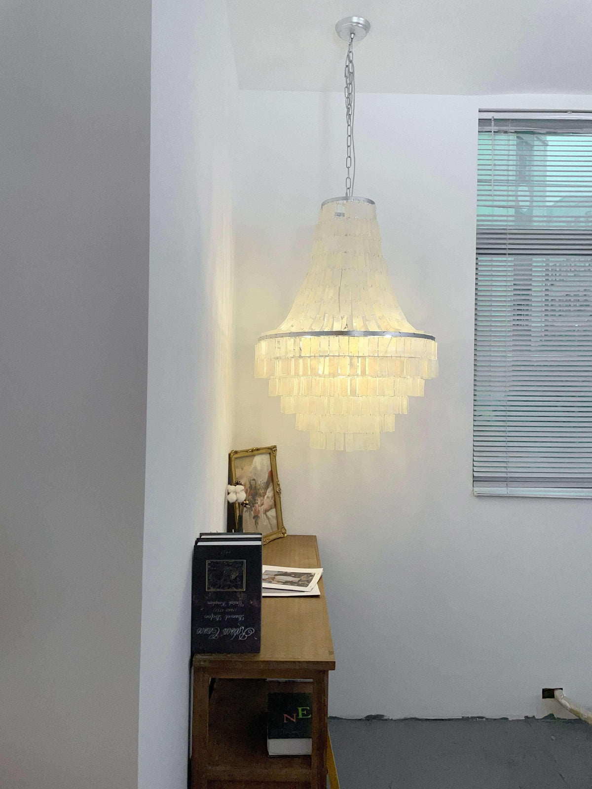 Metavaya Chandelier Skye Shell Chandelier Skye Shell Chandelier- Buy online
