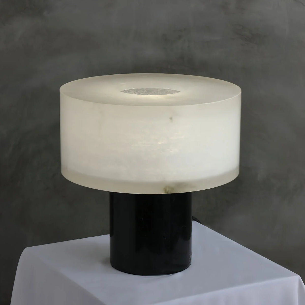 Small Solid Table Lamp - view 8 | Metavaya