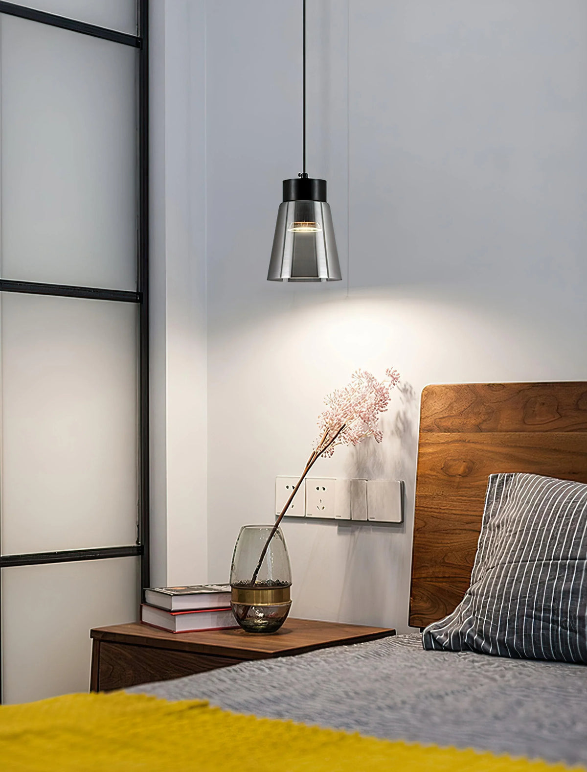 Metavaya Pendant lamp Dia 12cm x H 16cm / ∅ 4.7″ x H 6.3″ / Black Smoke Cone Pendant Lamp 6938617781101 W2023081104-1