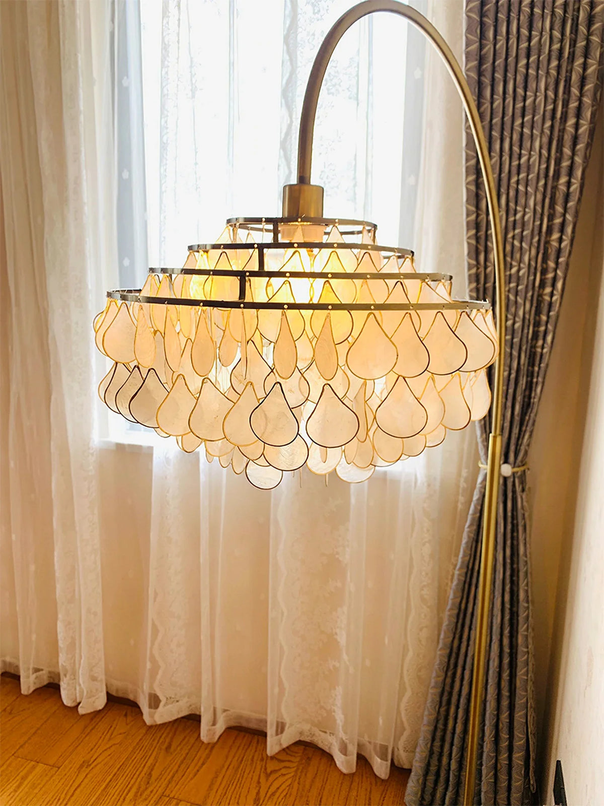 Teardrops Capiz Arc Floor Lamp - view 15 | Metavaya