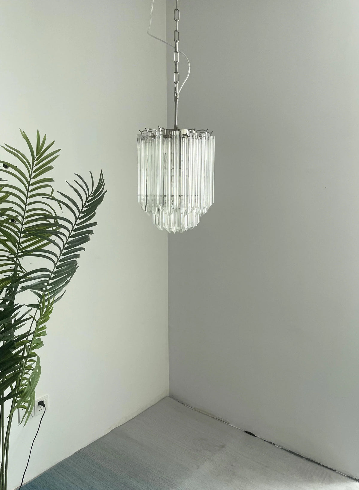 Transparant Prism Chandelier - view 14 | Metavaya