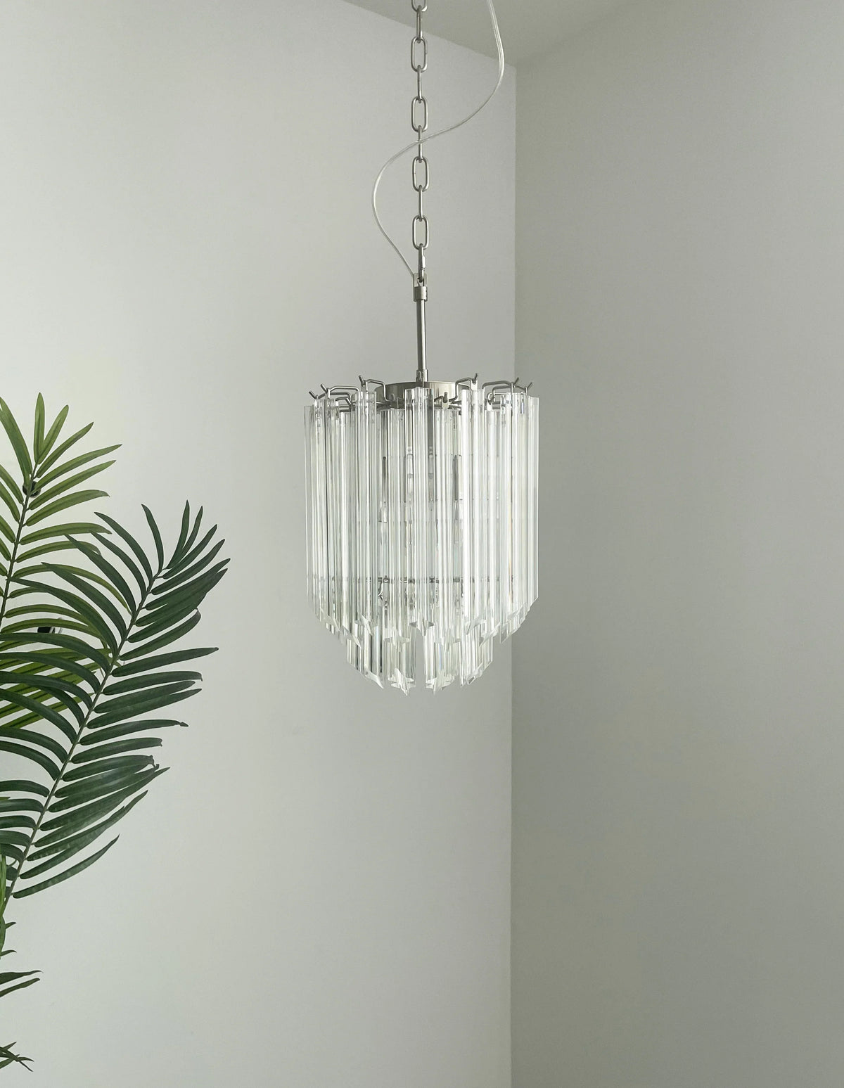 Transparant Prism Chandelier - view 15 | Metavaya