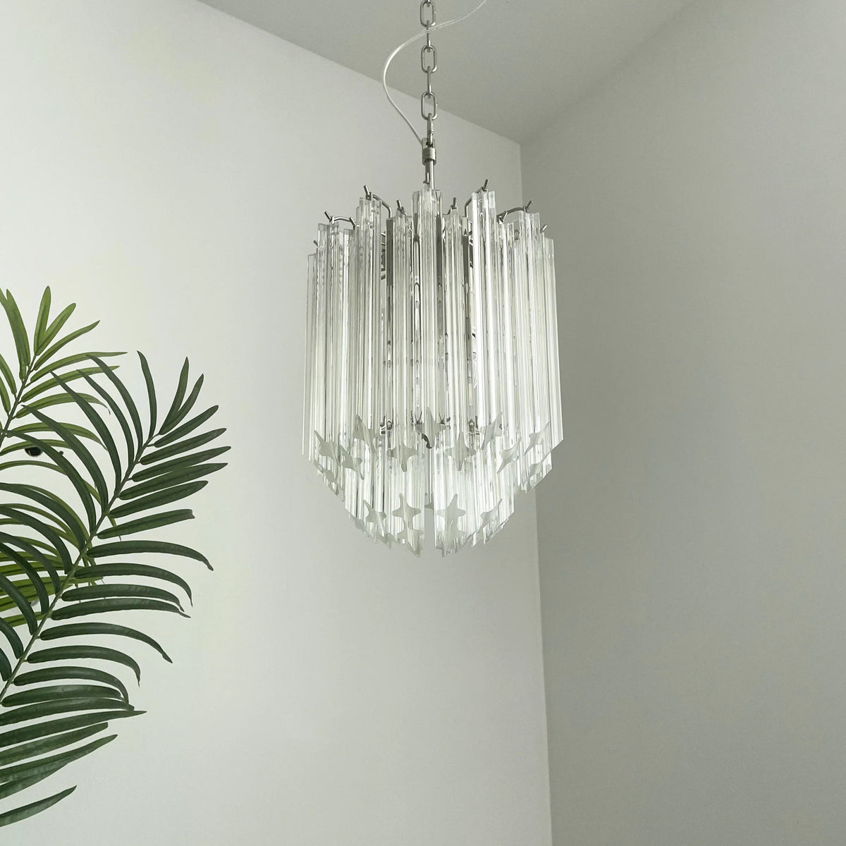 Transparant Prism Chandelier - view 17 | Metavaya