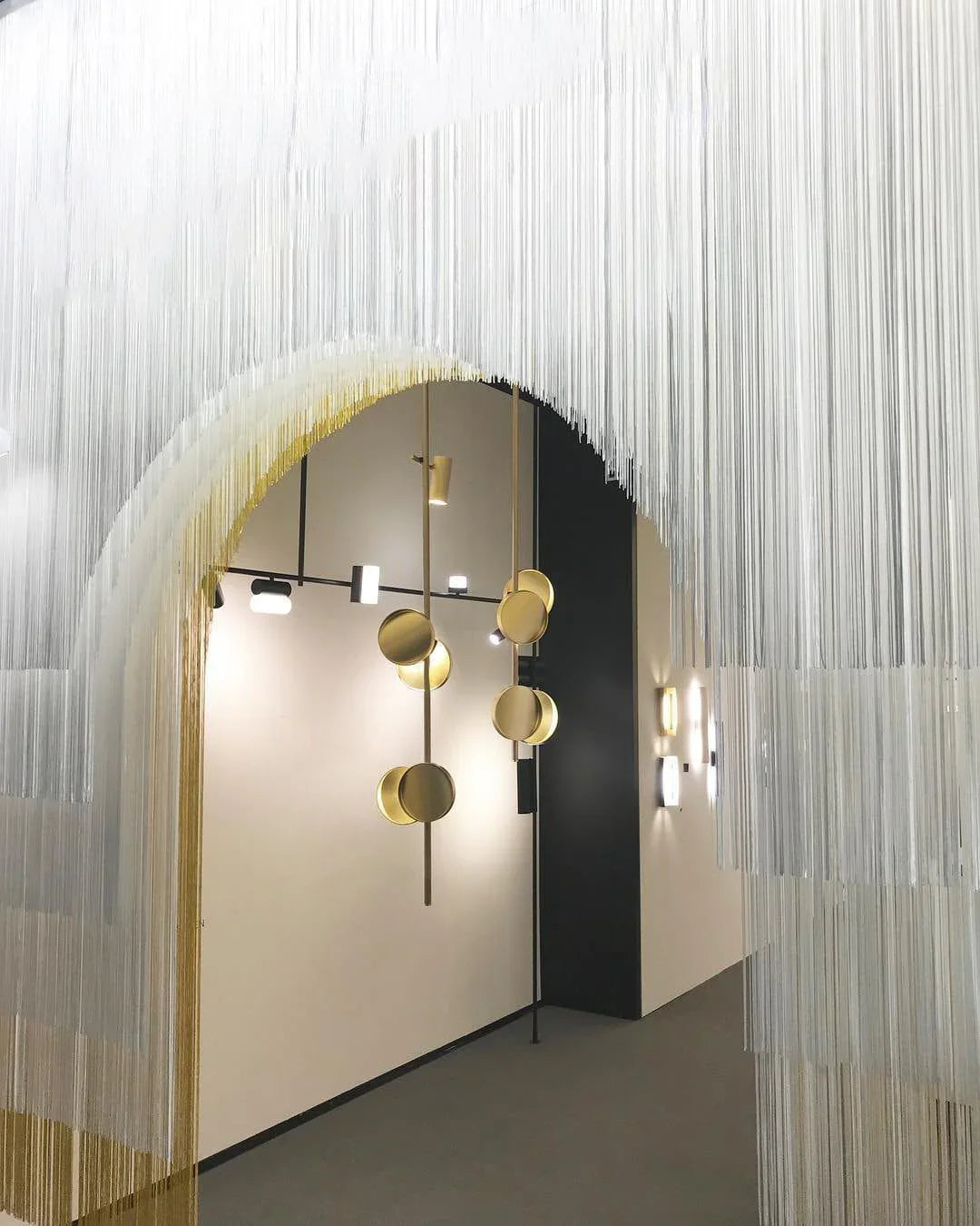 Metavaya Chandelier Typography Cilon Disc