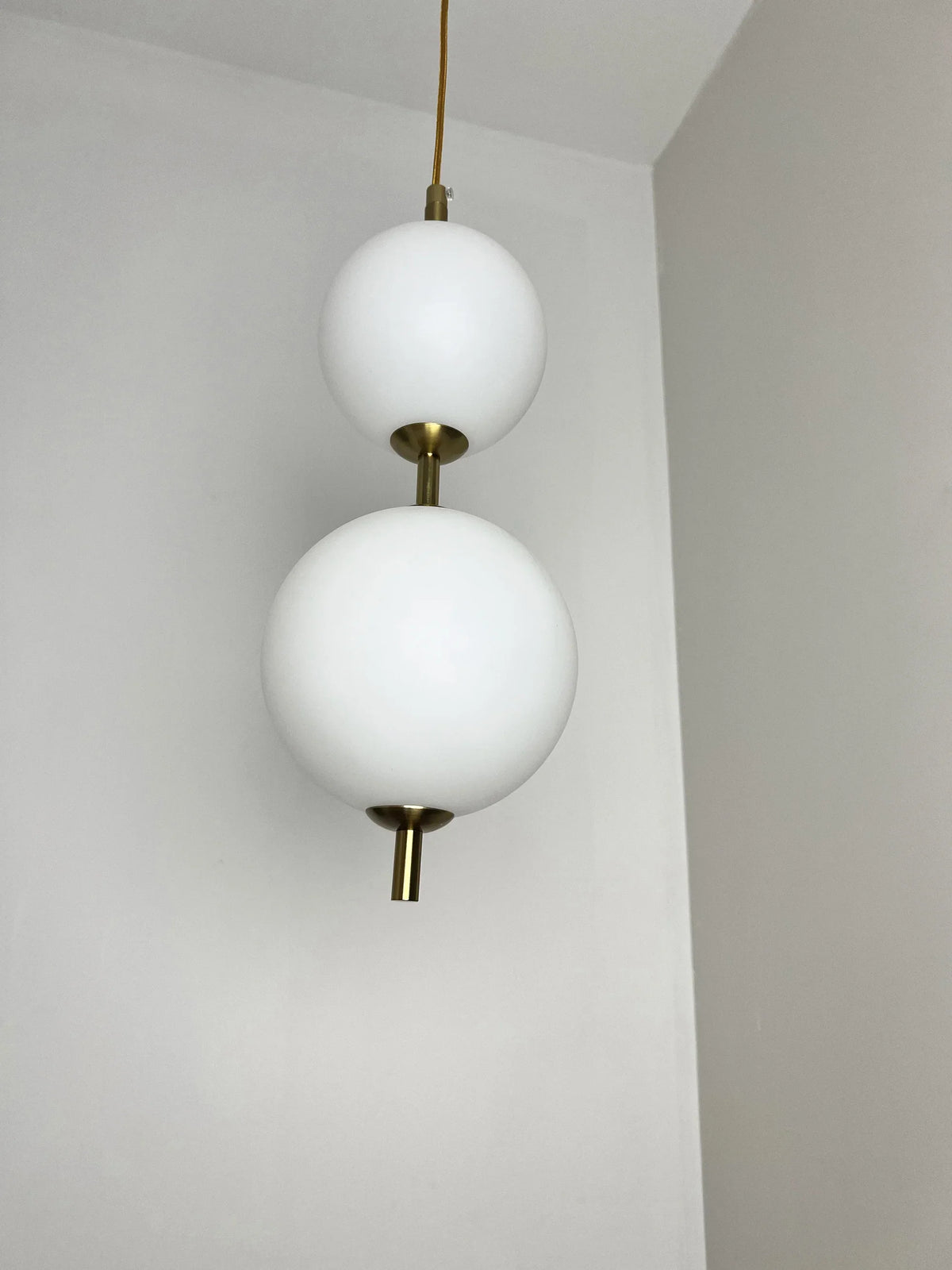 Vertical Globe Pendant Lamp - view 6 | Metavaya