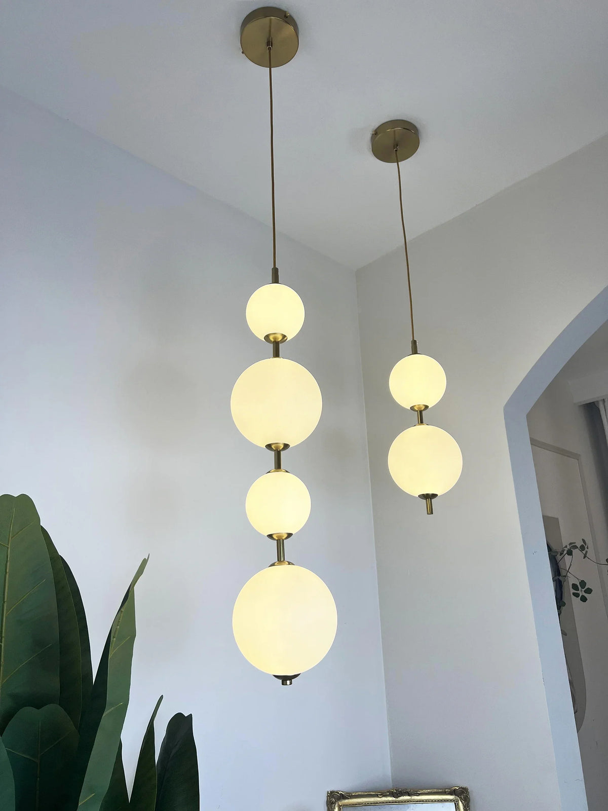 Vertical Globe Pendant Lamp - view 12 | Metavaya
