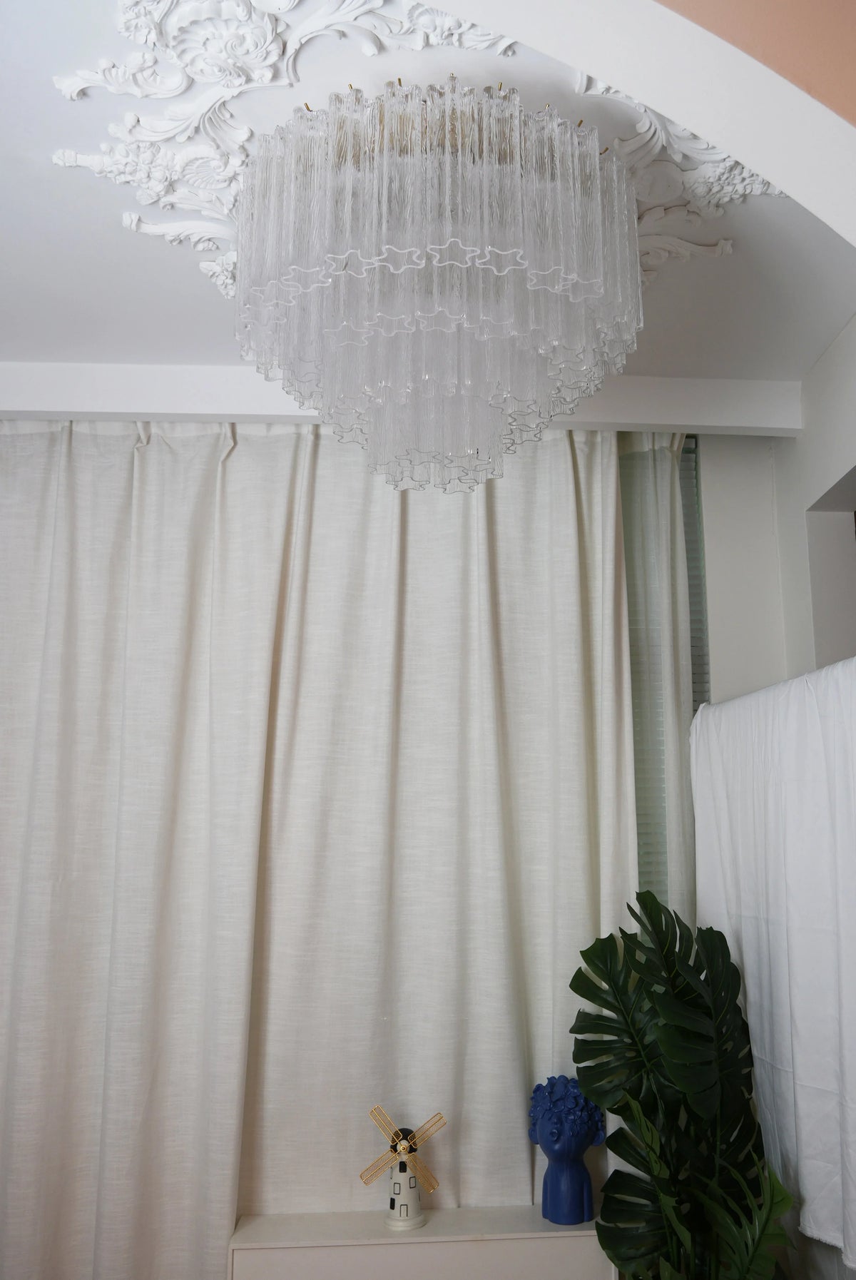 Vintage Transparent Glass Ceiling Light - view 6 | Metavaya