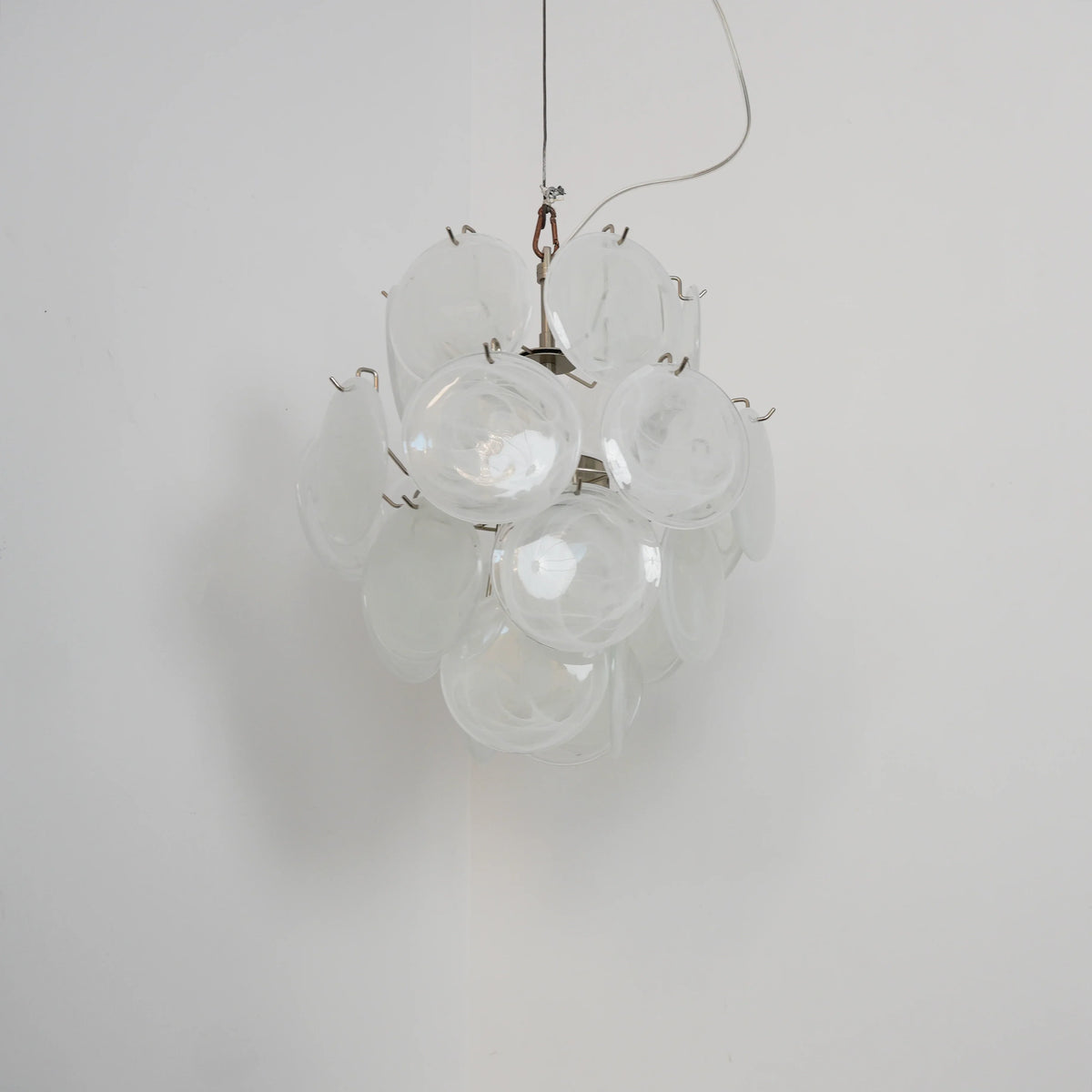 White Murano Disc Glass Chandelier - view 19 | Metavaya