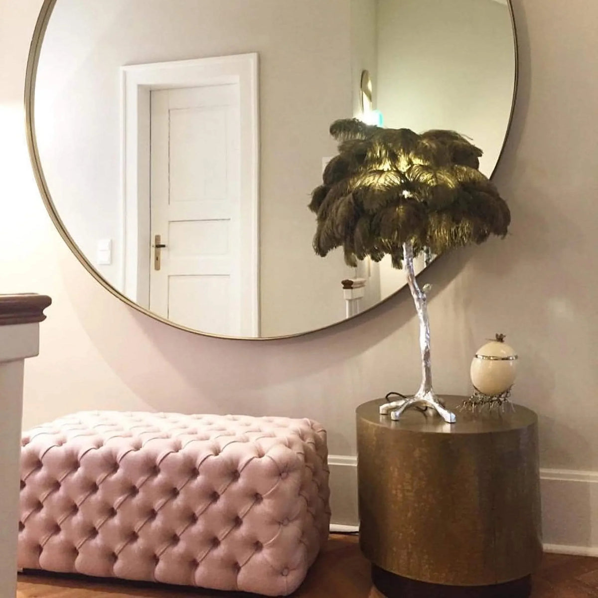 Metavaya Table lamp Dia 65cm x H 70cm / Polished brass / Moss green Ostrich Feather Table Lamp 323232414507 M2021121405-4 Shop Ostrich Feather Table Lamp Online