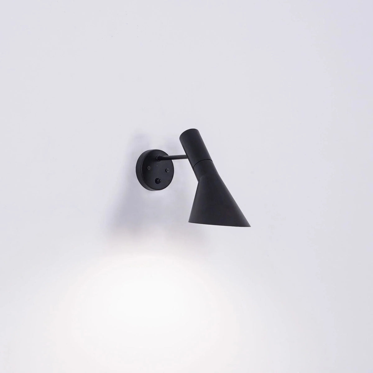 Metavaya Wall lamp AJ Wall Lamp AJ Wall Lamps & Sconce for Sale