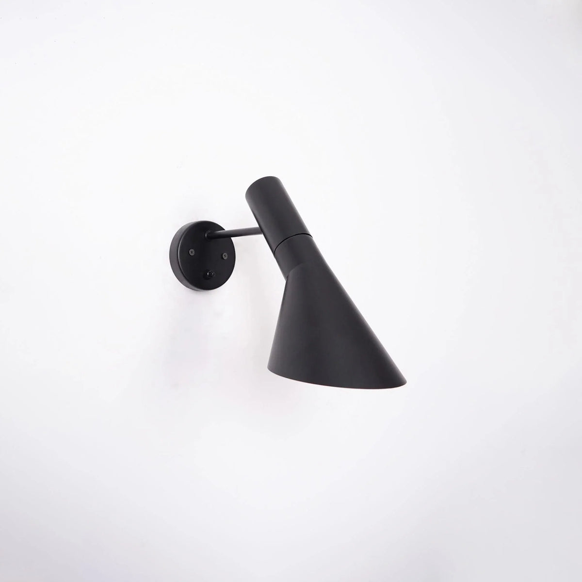 Metavaya Wall lamp AJ Wall Lamp AJ Wall Lamps & Sconce for Sale