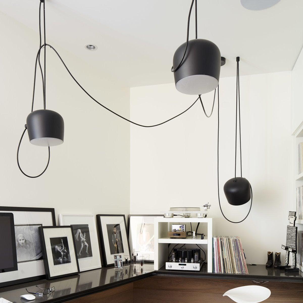 Metavaya Pendant lamp Aim Pendant Lamp AIM 3500K Single Hardwired Pendant in Black and White