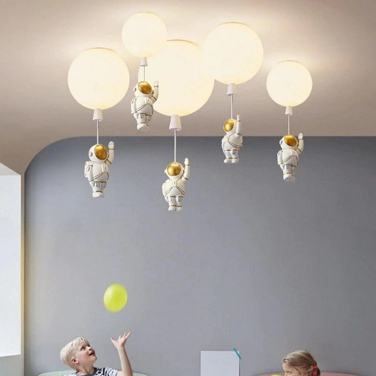 Metavaya Ceiling Lamp Astronaut Ceiling lamp