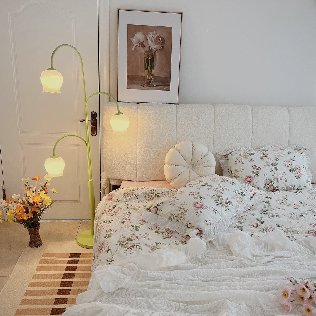 Metavaya Floor lamp Dia 40cm x H 150cm / Green & White glass / US plug Bell Orchid Floor Lamp 360192150489 M2022120403-1 Bell Orchid Floor Lamp for Sale Online in USA
