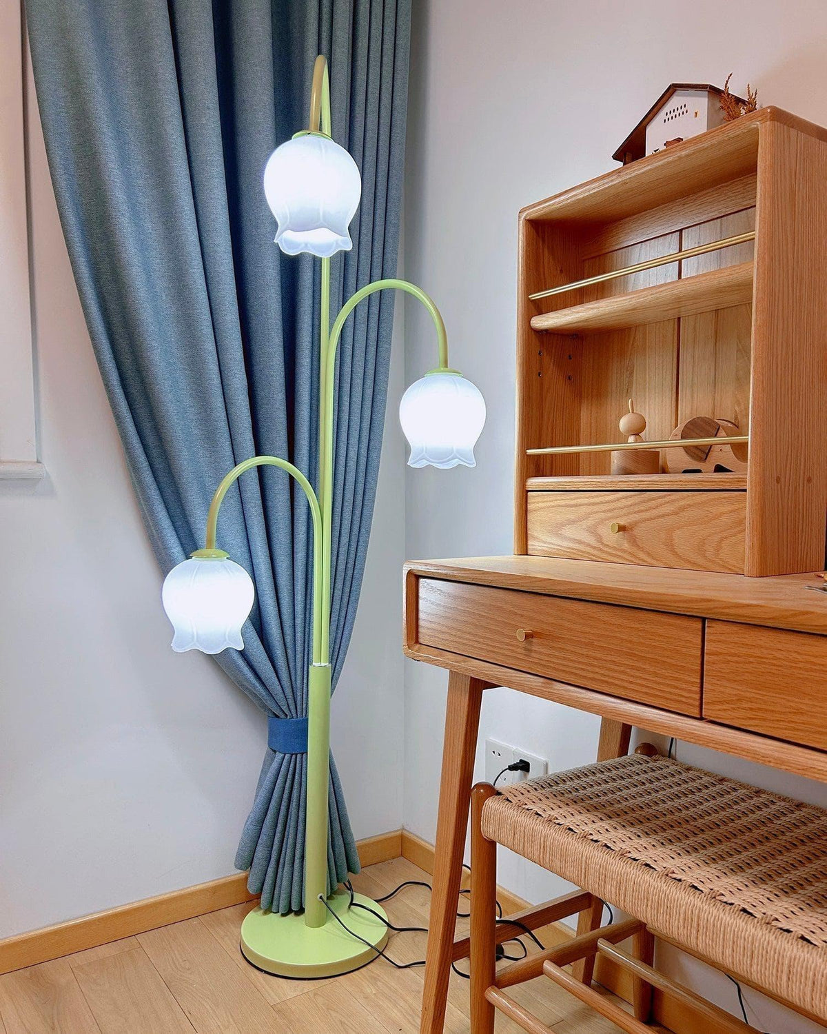 Metavaya Floor lamp Bell Orchid Floor Lamp Bell Orchid Floor Lamp for Sale Online in USA
