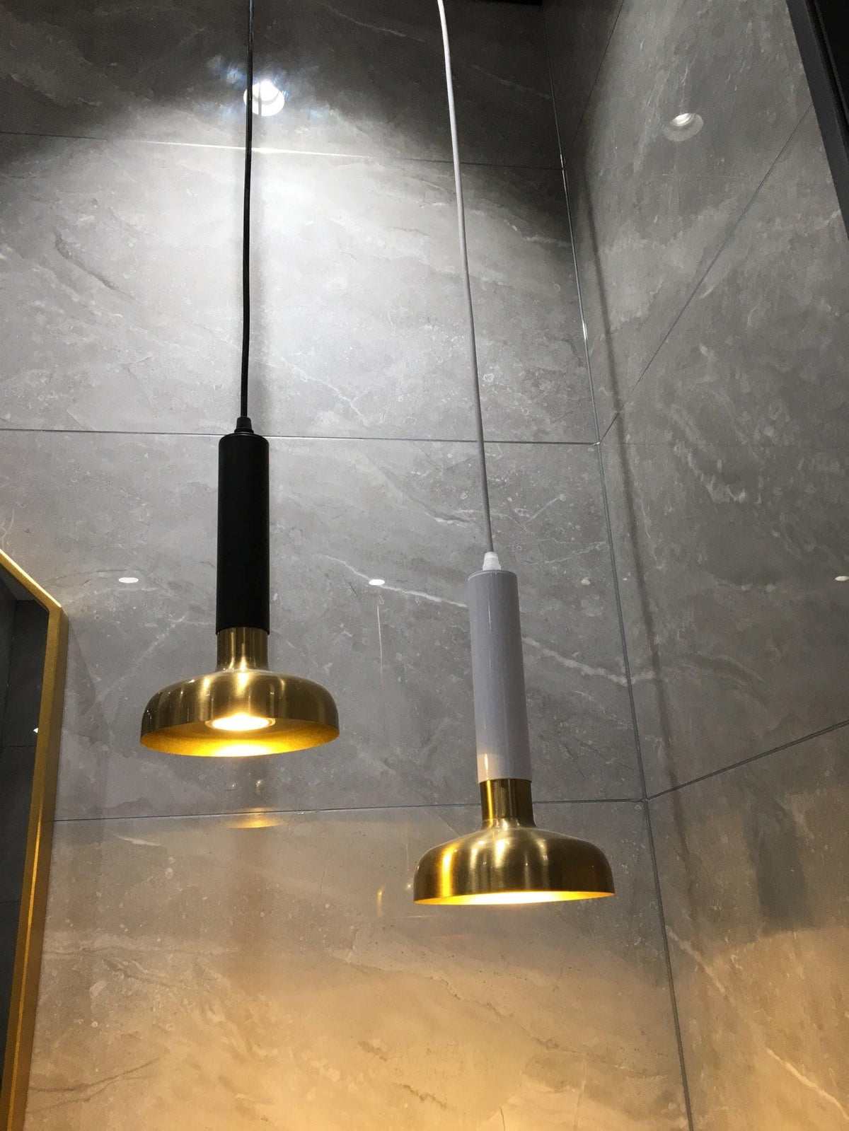 Metavaya Pendant light Dia 14cm x H 26cm / Brass+black Blend Pendant light 653733644753 D-202201060029-1