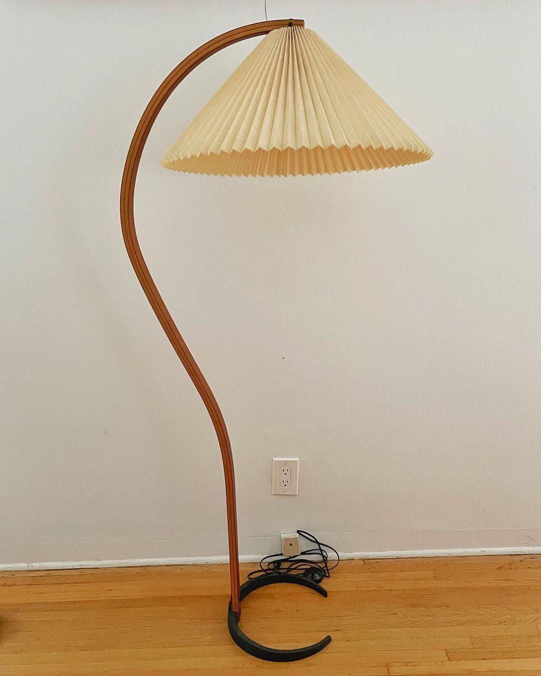Metavaya Floor lamp Caprani Floor Lamp Caprani Floor Lamp for Sale