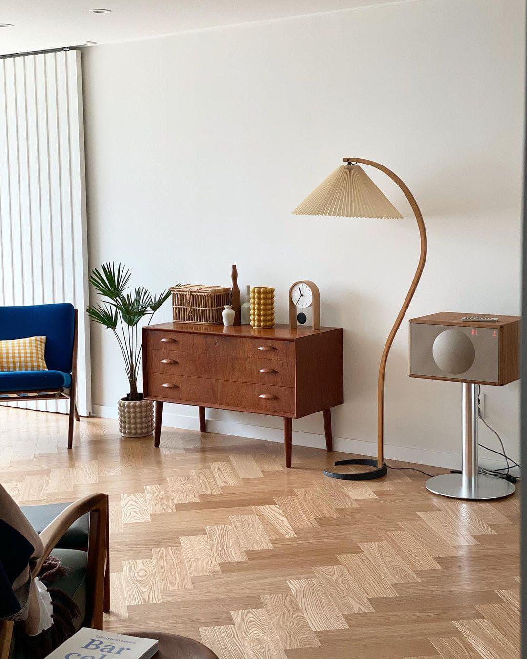 Metavaya Floor lamp Caprani Floor Lamp Caprani Floor Lamp for Sale