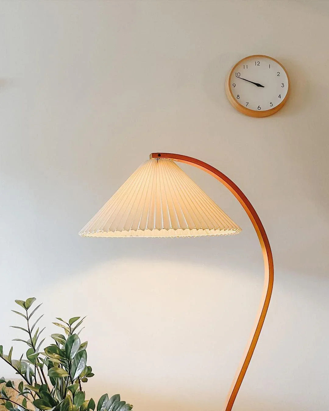Metavaya Floor lamp Caprani Floor Lamp Caprani Floor Lamp for Sale
