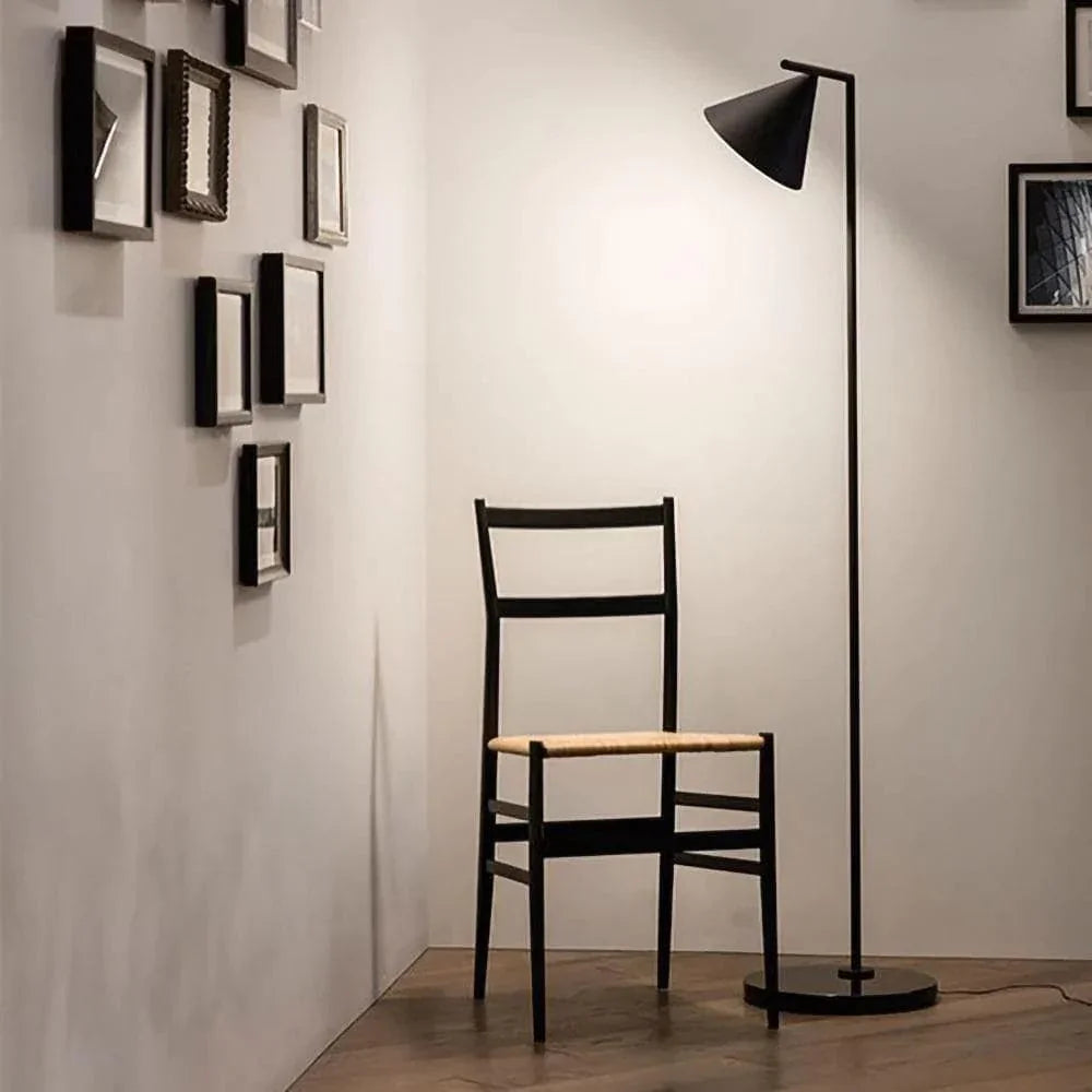 Metavaya Floor lamp Dia 25cm x H 155cm / Black / US plug Captain Floor Lamp 835936404963 M2022090602-5 Captain Floor Lamp | Flint LED Cone Lights