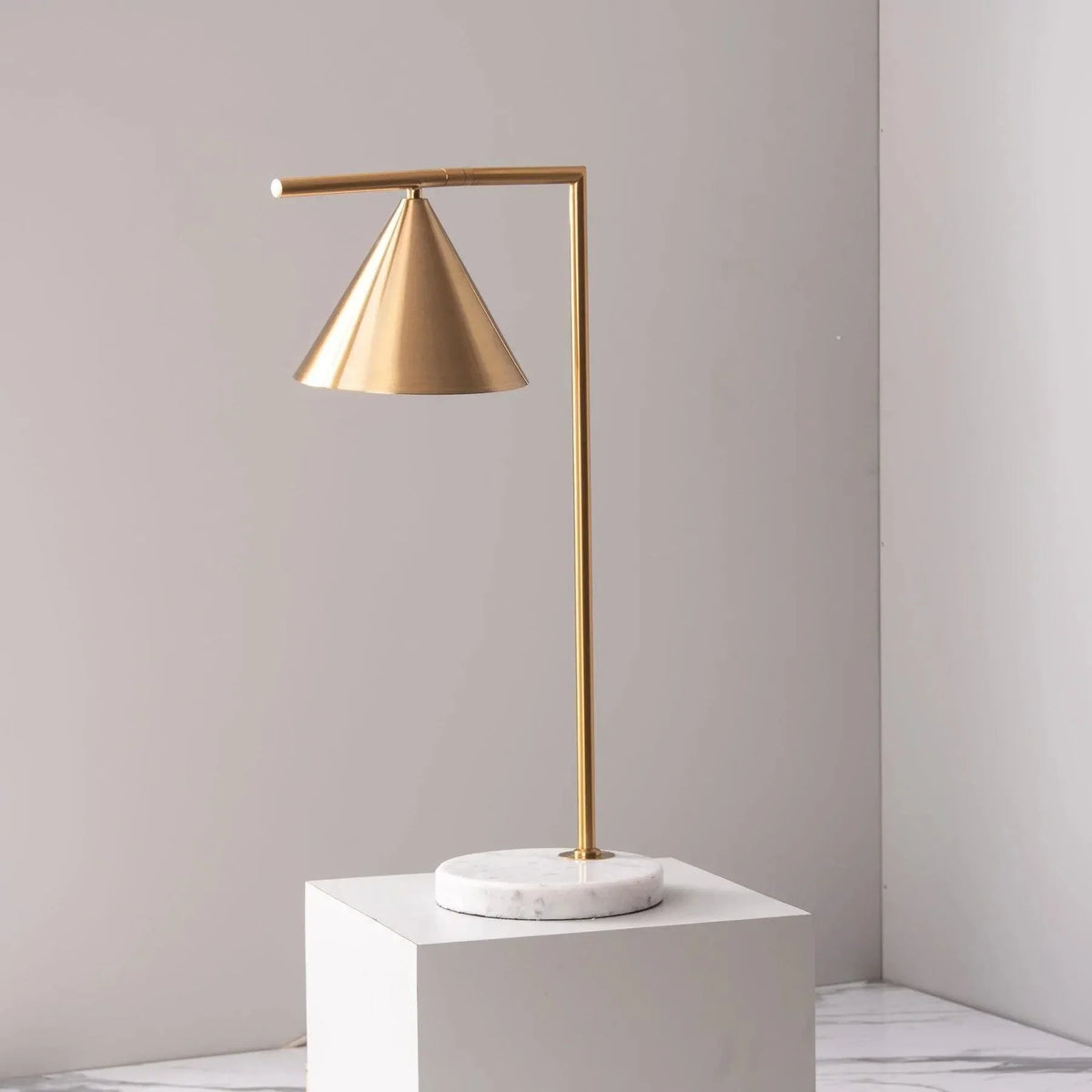 Metavaya Table lamp Captain Table Lamp Captain Table Lamp with Clear Finish