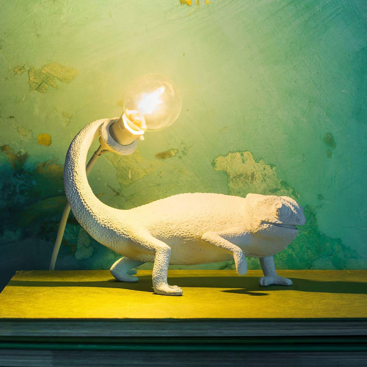 Metavaya Table lamp Chameleon Table Lamp