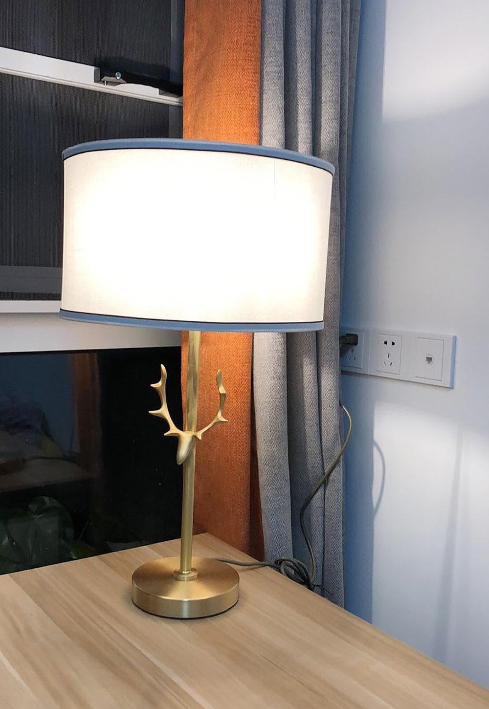 Metavaya Table lamp Golden antler Table lamp