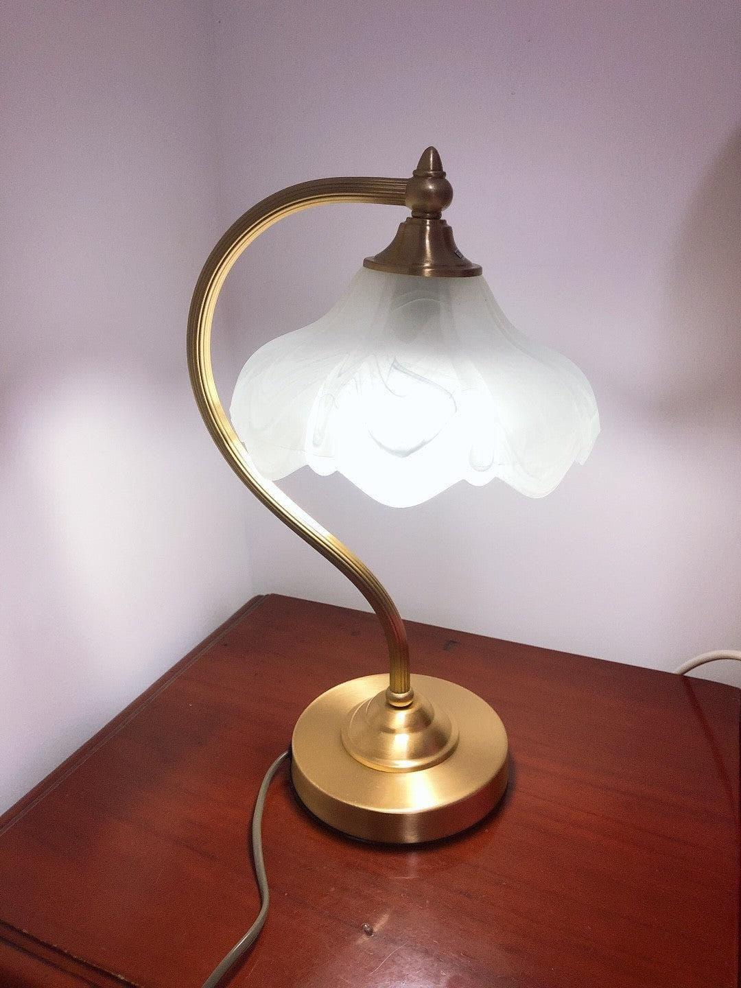 Metavaya Table lamp Magnolya Flower Table Lamp Shop Magnolia Flower Table Lamp Online