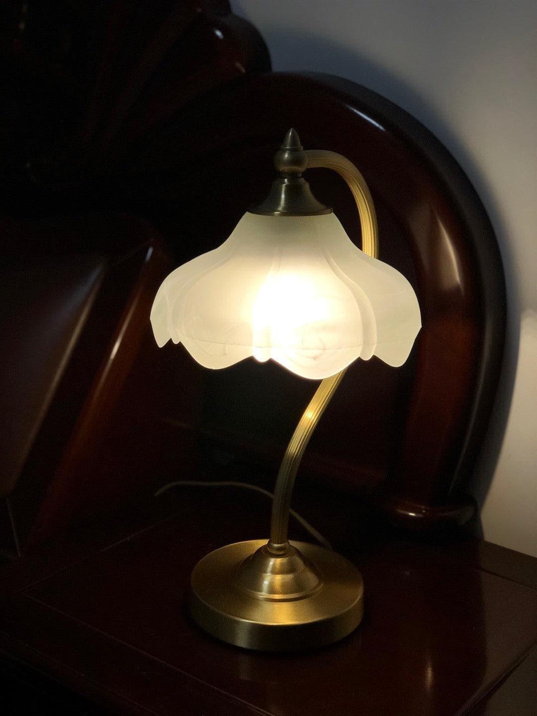 Metavaya Table lamp Magnolya Flower Table Lamp Shop Magnolia Flower Table Lamp Online