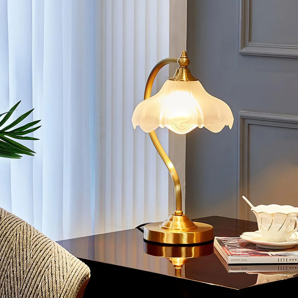 Metavaya Table lamp Magnolya Flower Table Lamp Shop Magnolia Flower Table Lamp Online