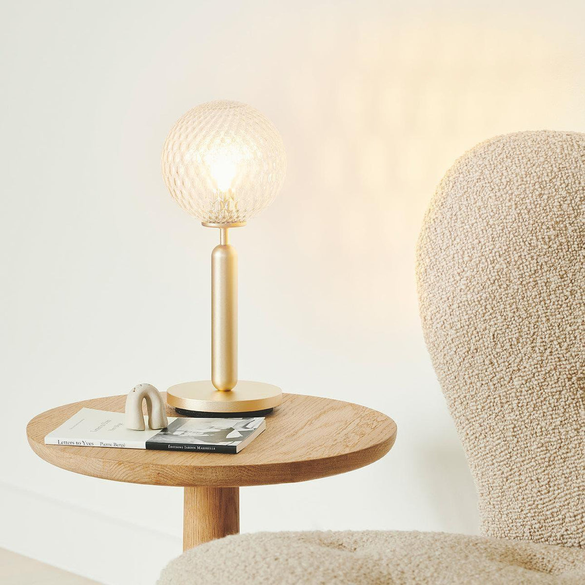 Metavaya Table lamp Dia 14cm x H 34cm / Gold & Clear glass / US plug Miira Table Lamp 323232419502 M2022100904-5 Miira Table Lamp | Nuura Miira Desk Lamp