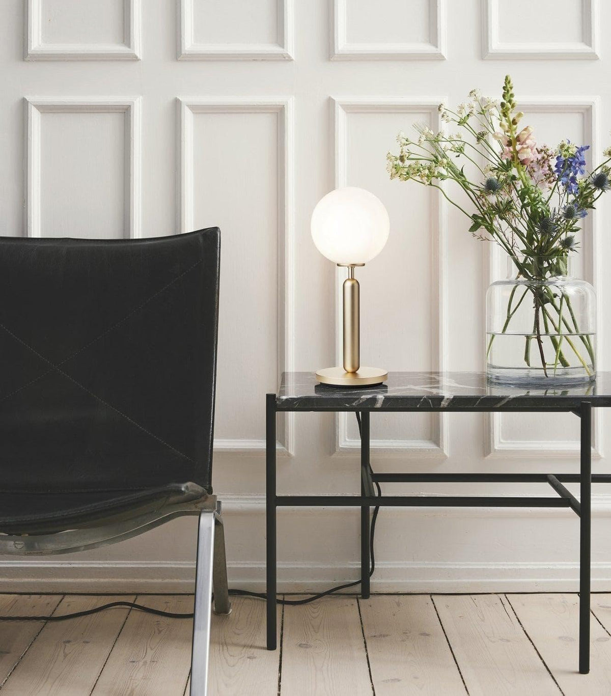 Metavaya Table lamp Miira Table Lamp Miira Table Lamp | Nuura Miira Desk Lamp