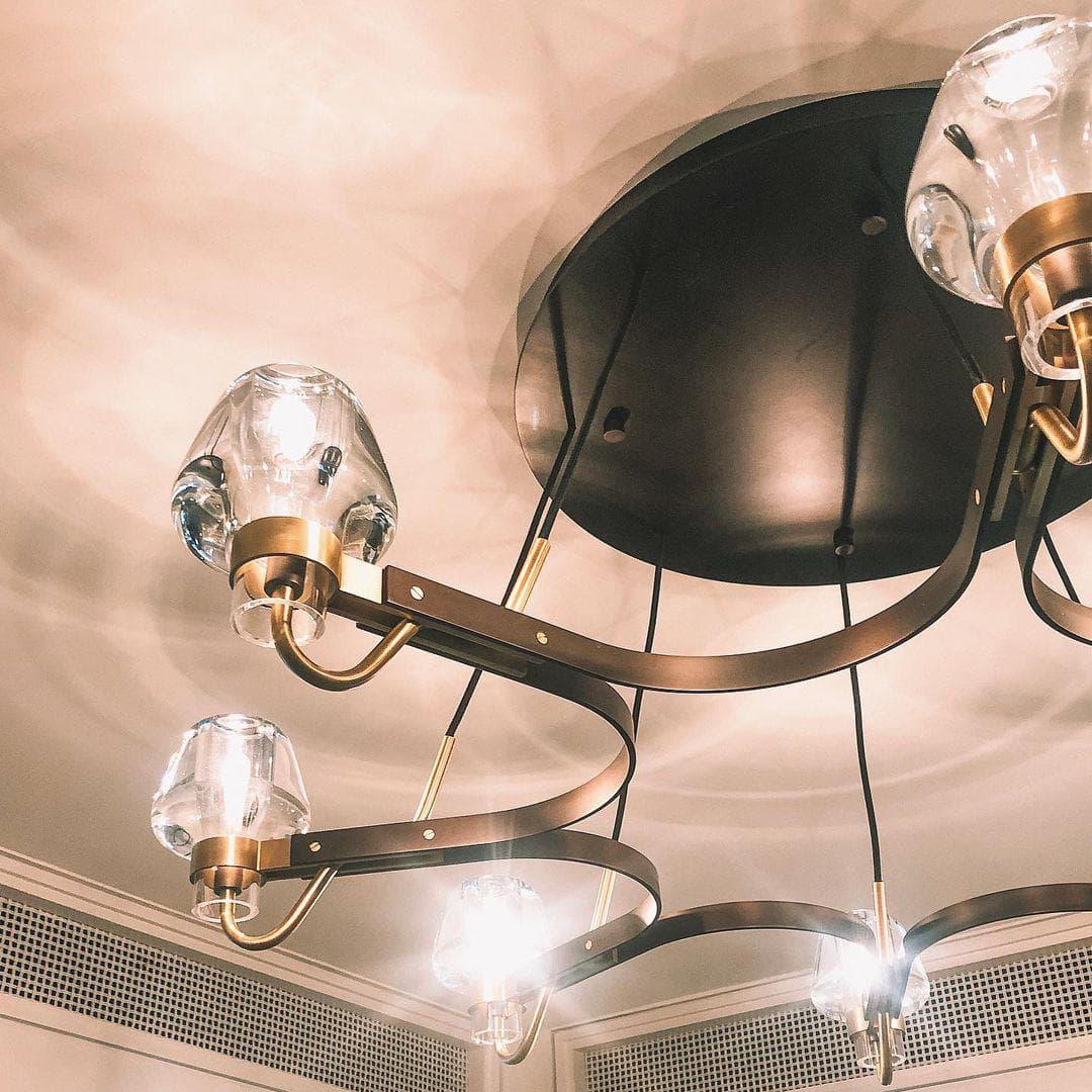 Metavaya Chandelier Montalembert Chandeliers
