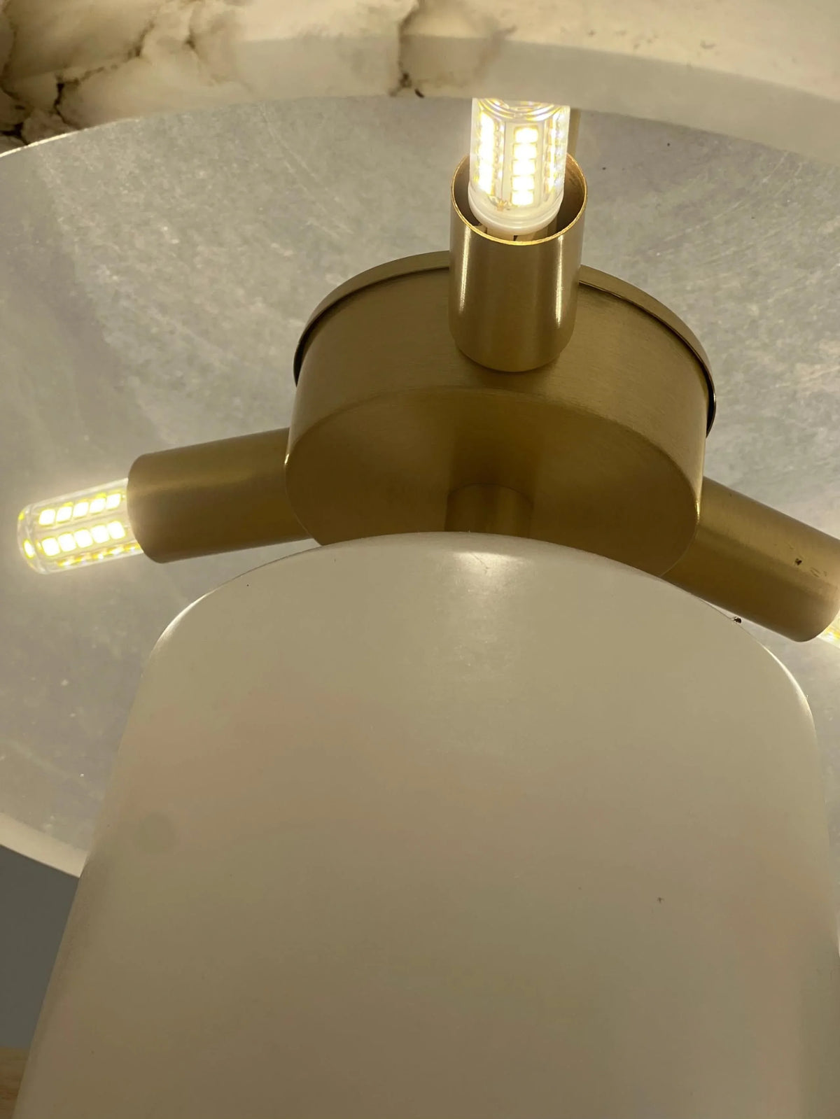 Metavaya Table lamp Natural Cloud Stone Table Lamp