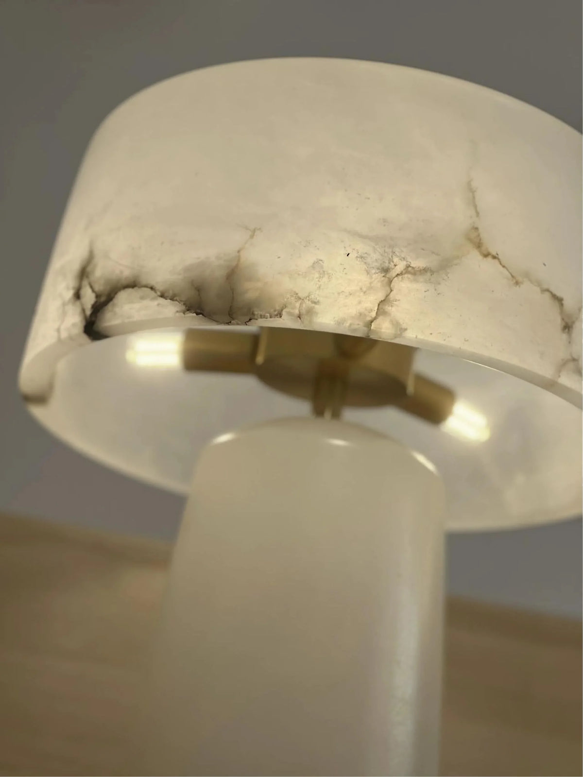 Metavaya Table lamp Natural Cloud Stone Table Lamp