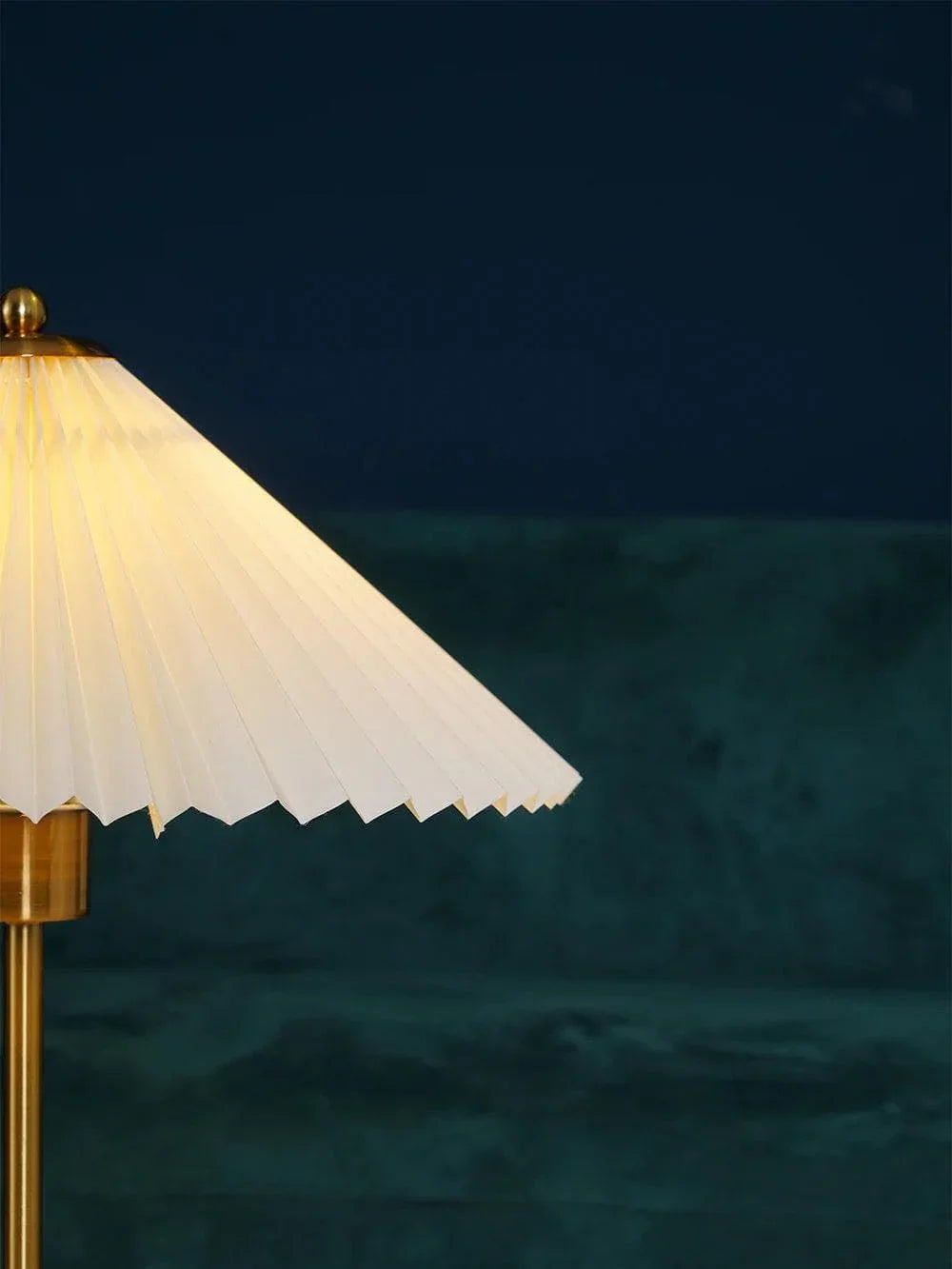 Metavaya Table lamp Perla Pleated Table Lamp