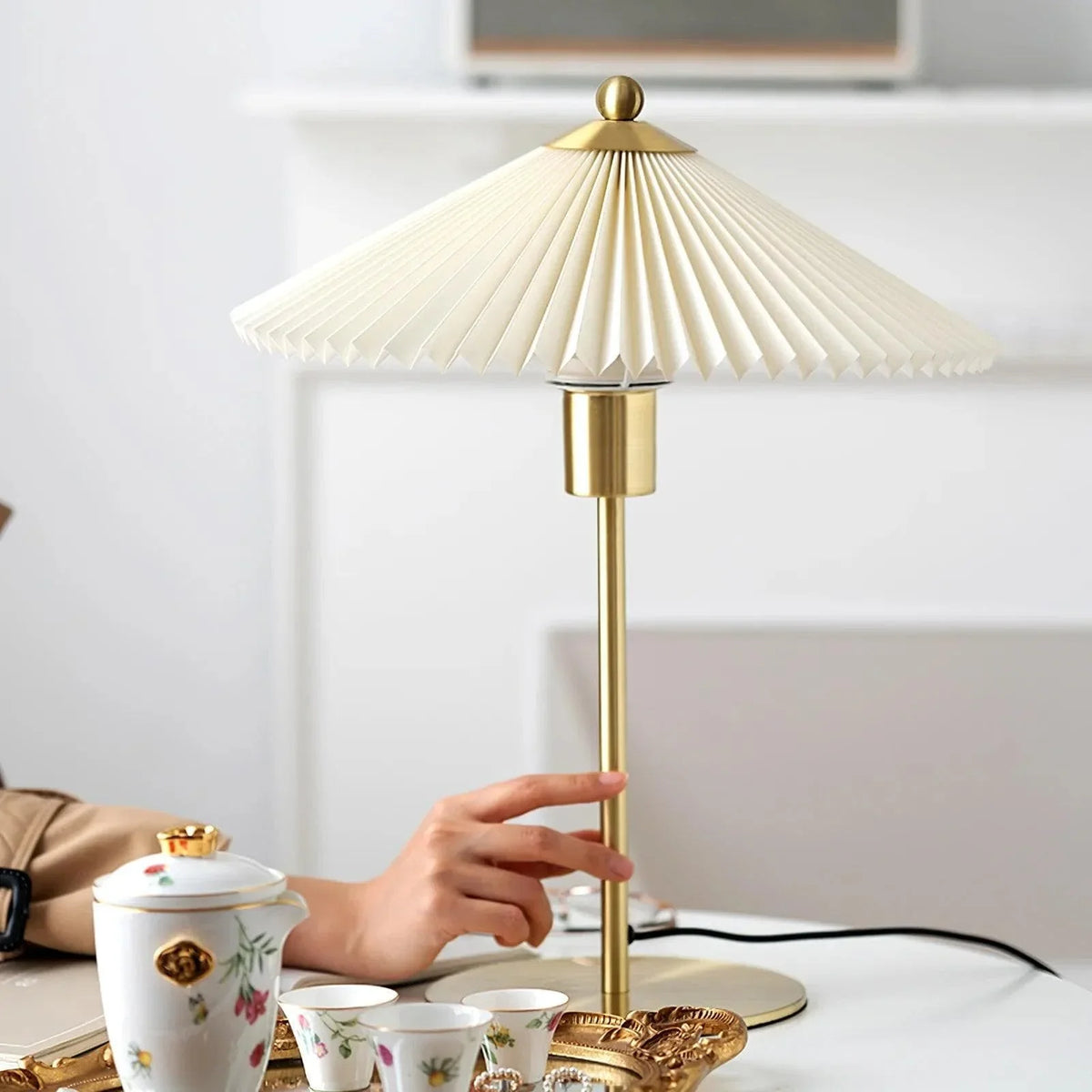 Metavaya Table lamp Perla Pleated Table Lamp