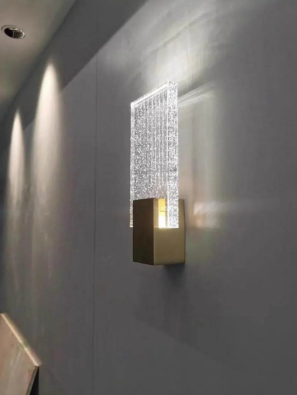 Metavaya Ceiling Lamp Pleated glass Sconce