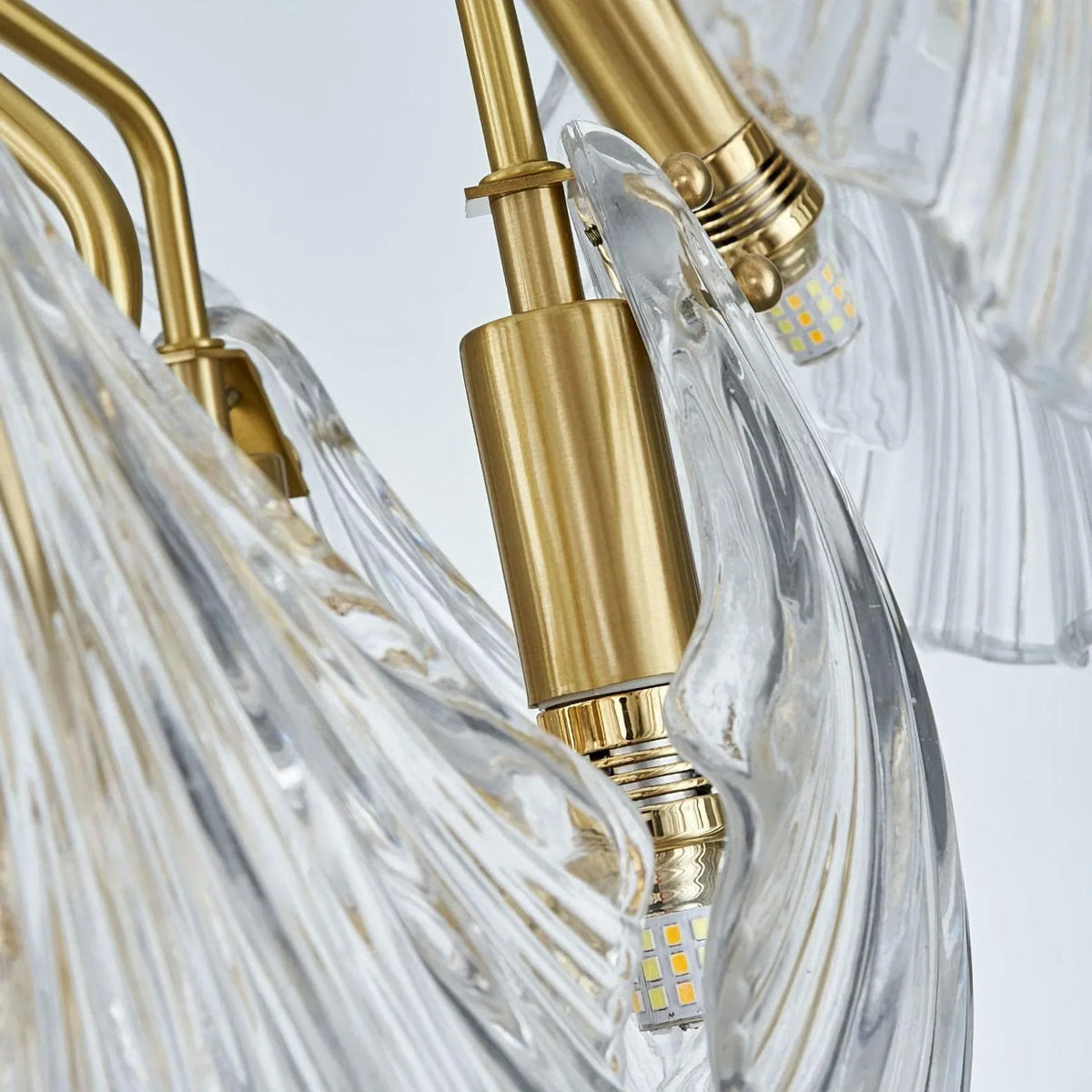 Metavaya Chandelier Ribbed Shell Ceiling light