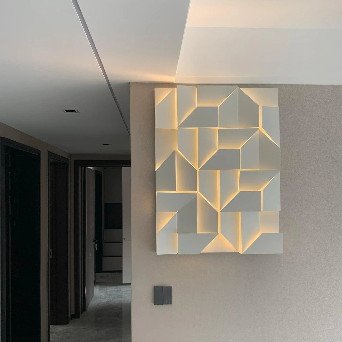 Metavaya Wall lamp Shadows Grand Sconce