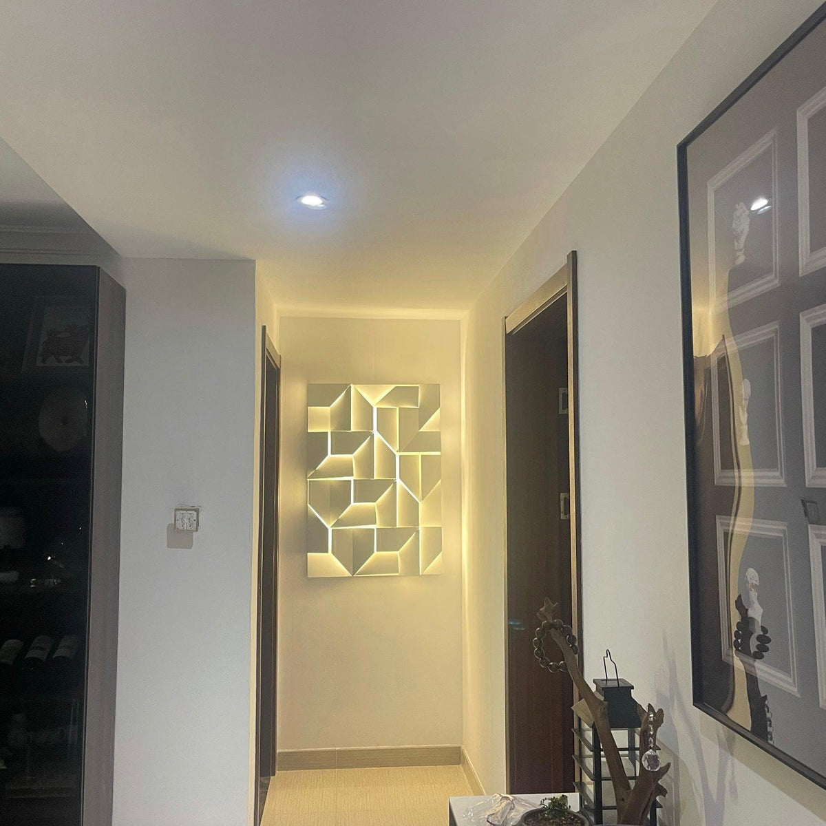 Metavaya Wall lamp Shadows Grand Sconce