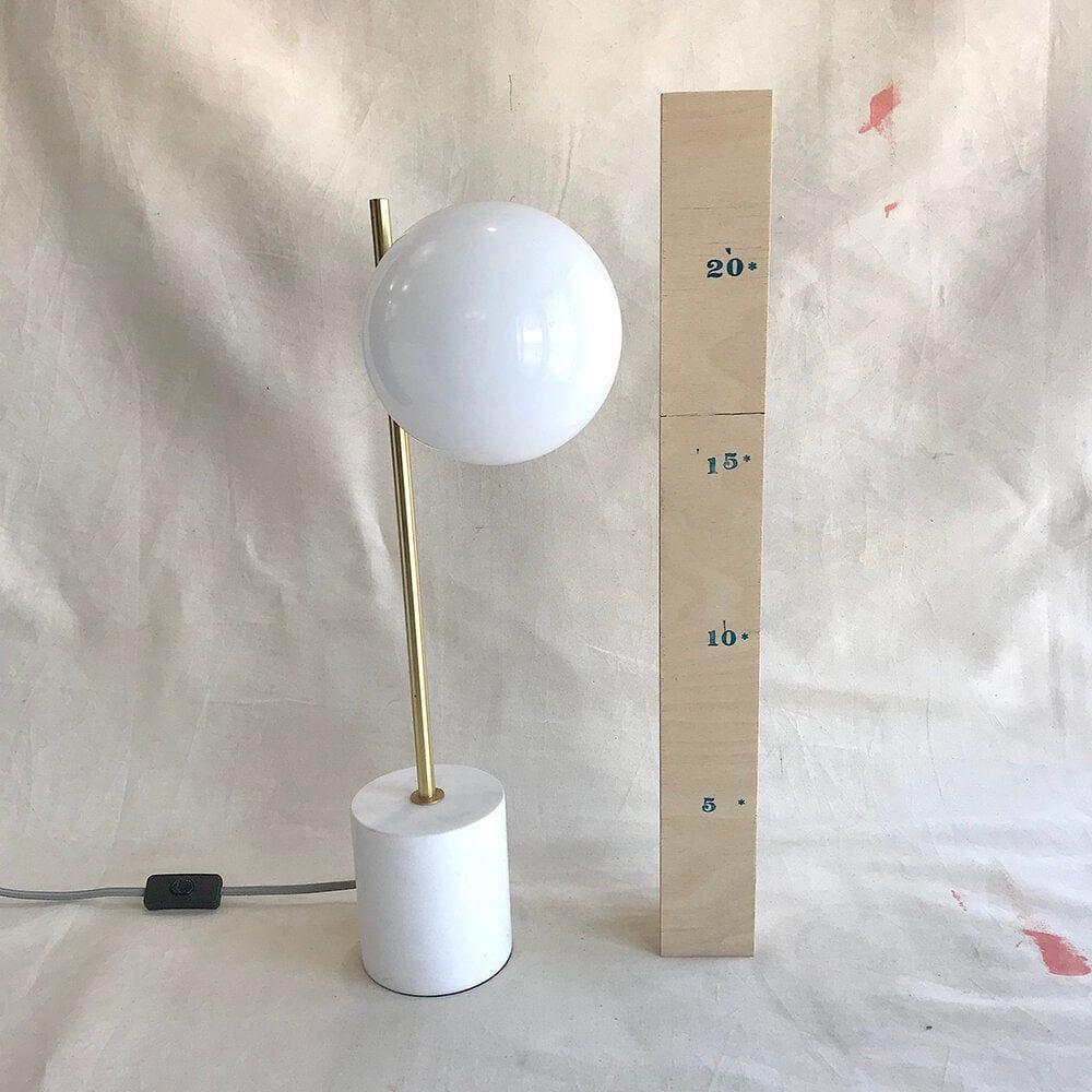 Metavaya Table lamp Sphere stem Table lamp