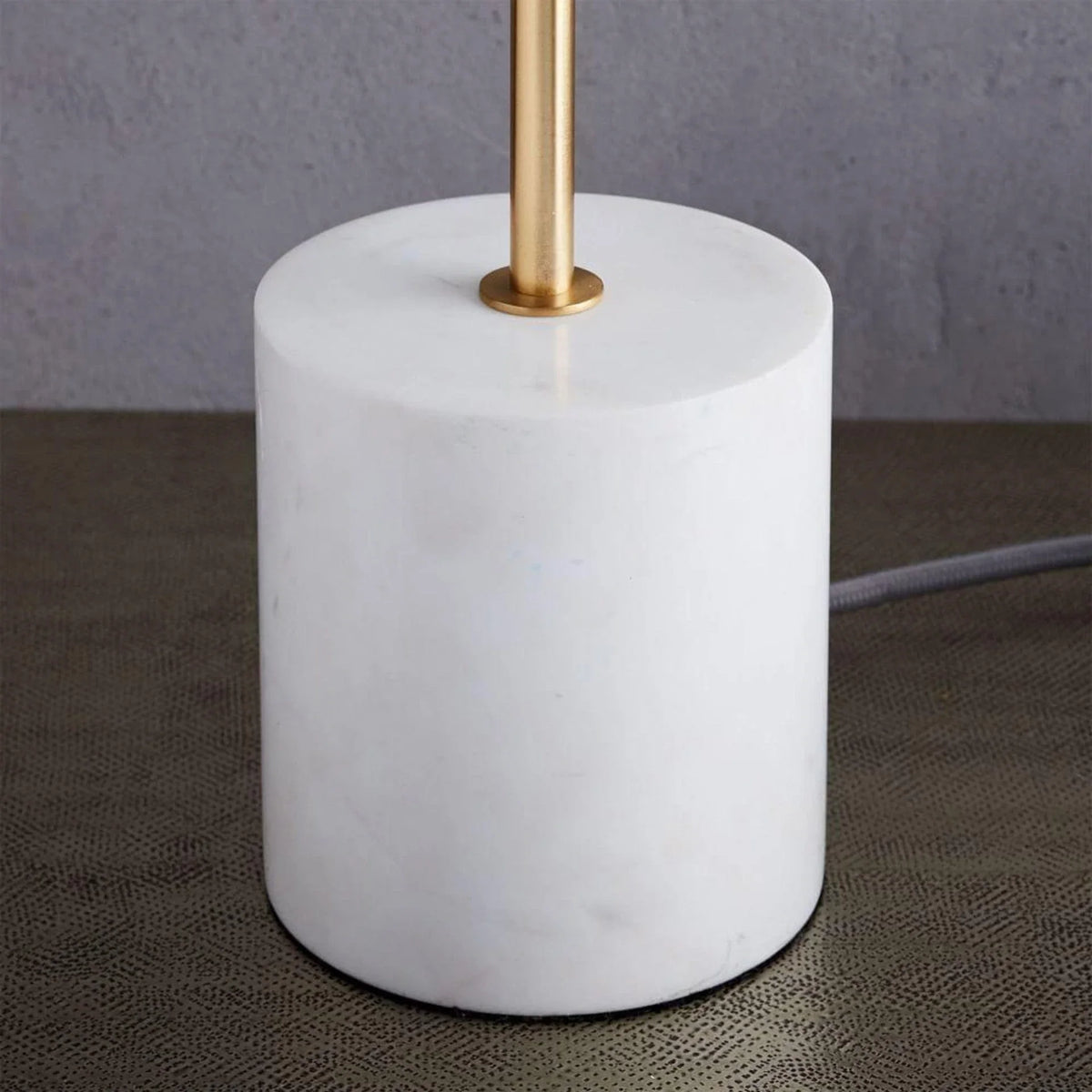 Metavaya Table lamp Sphere stem Table lamp