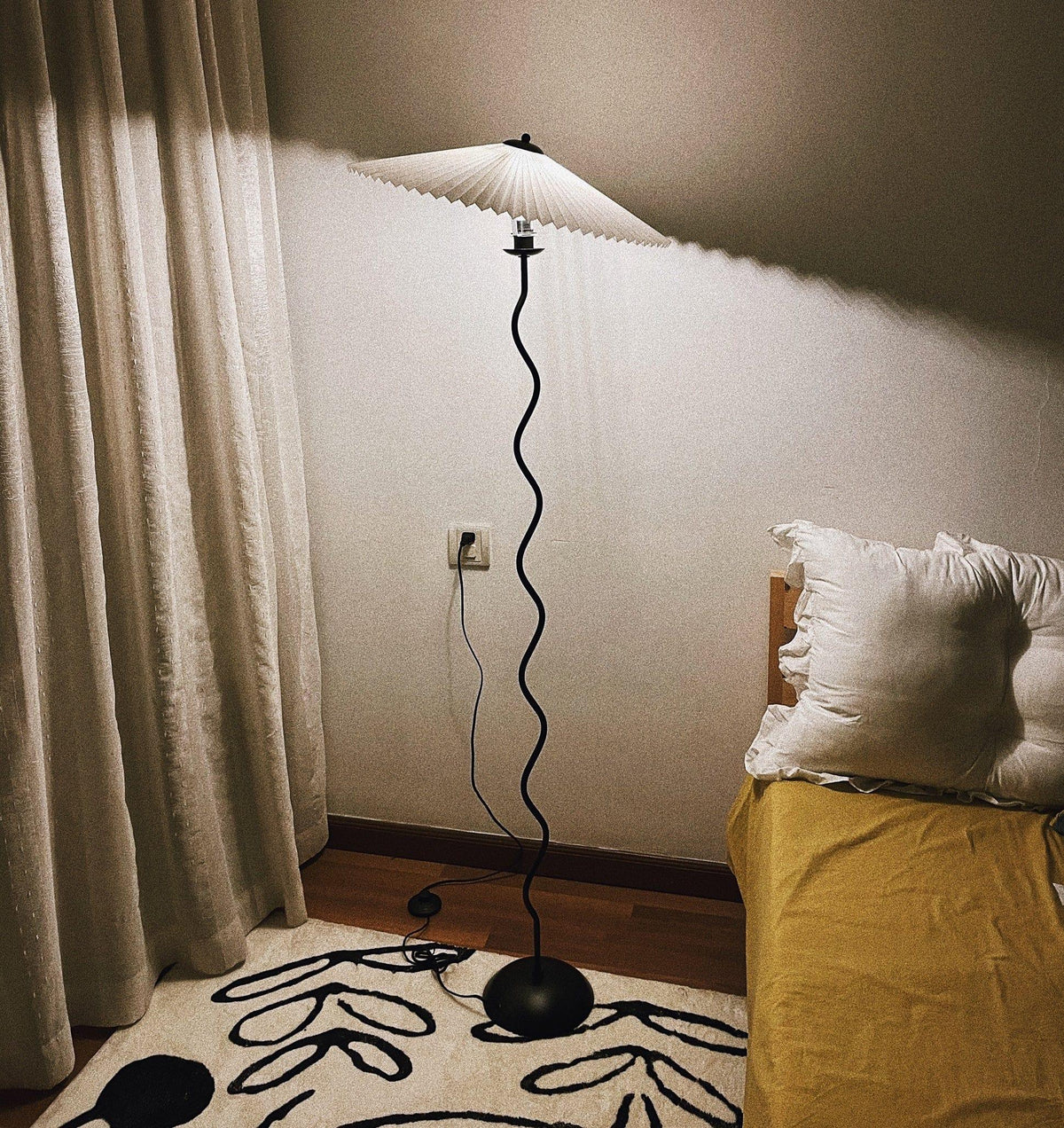 Metavaya Floor lamp Squiggle Floor Lamp Buy Squiggle Lamp Base Online