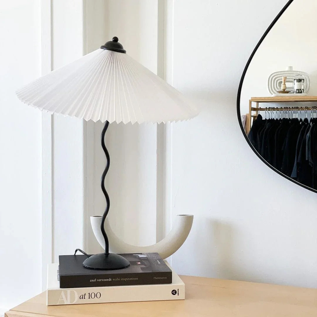 Metavaya Table lamp Dia 43cm x H 75cm / White / US plug Squiggle Table lamp 653733644265 T-202112170011-1 Shop Squiggle Table Lamps Online