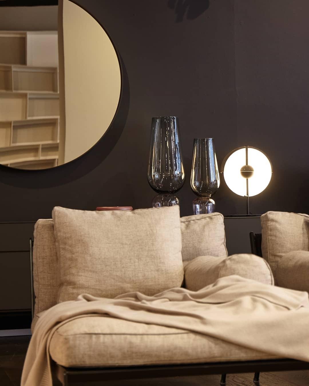 Metavaya Table lamp Theia Table lamp Shop Theia Table Lamp - Upgrade Your Desk Setup