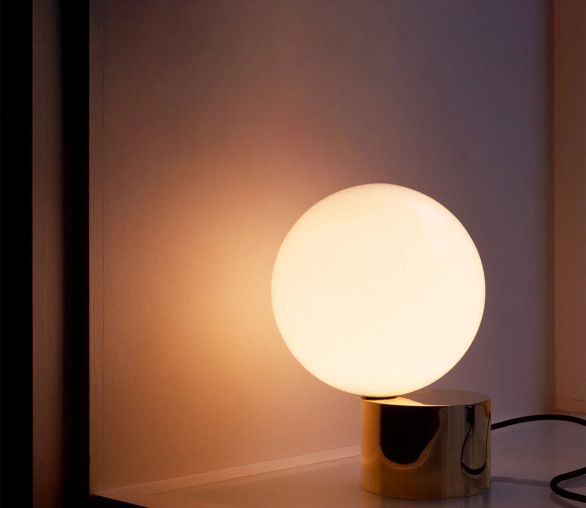 Metavaya Table lamp Tip of The Tongue Table Lamp Buy Tip of the Tongue Table Lamp Online