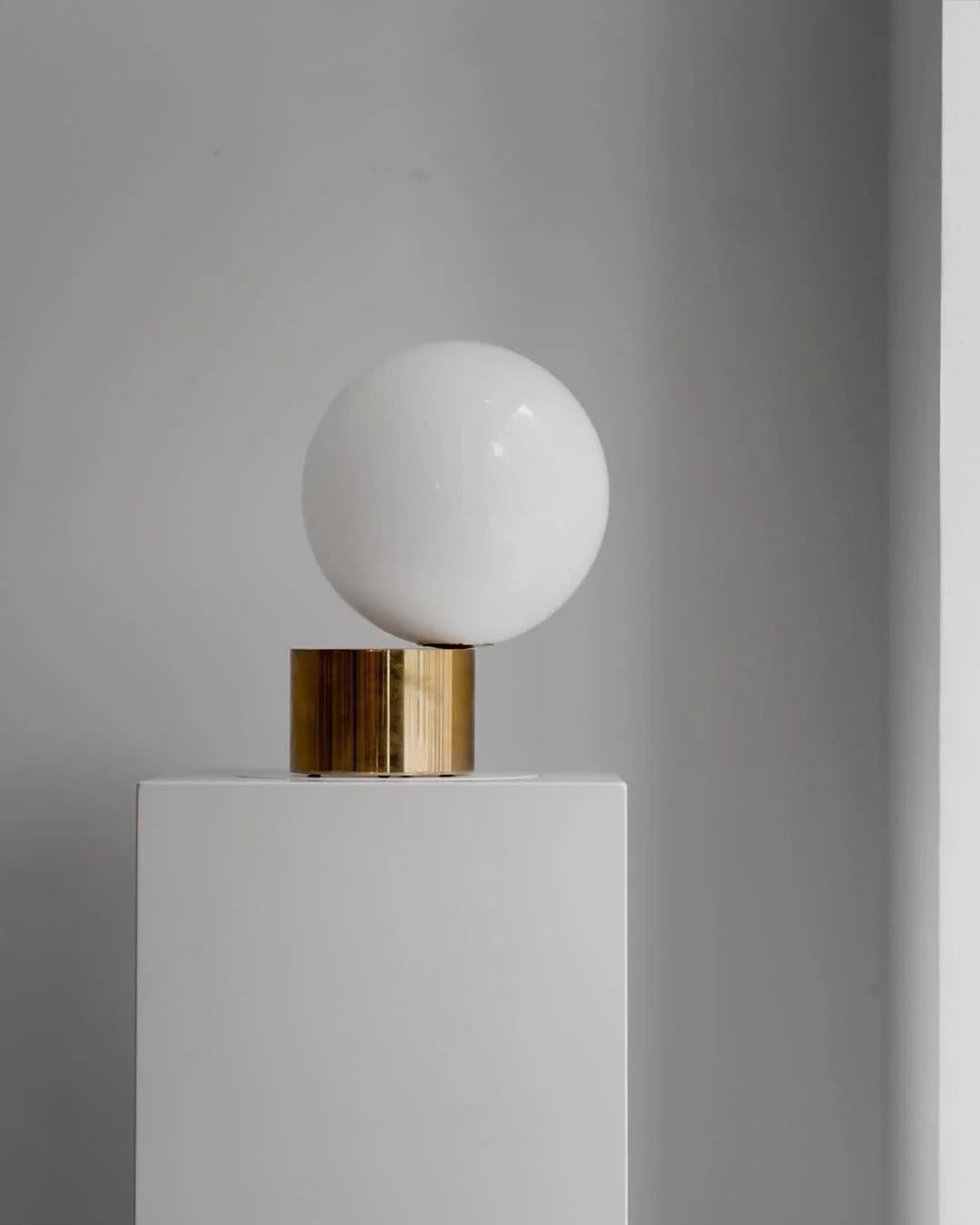 Metavaya Table lamp Tip of The Tongue Table Lamp Buy Tip of the Tongue Table Lamp Online