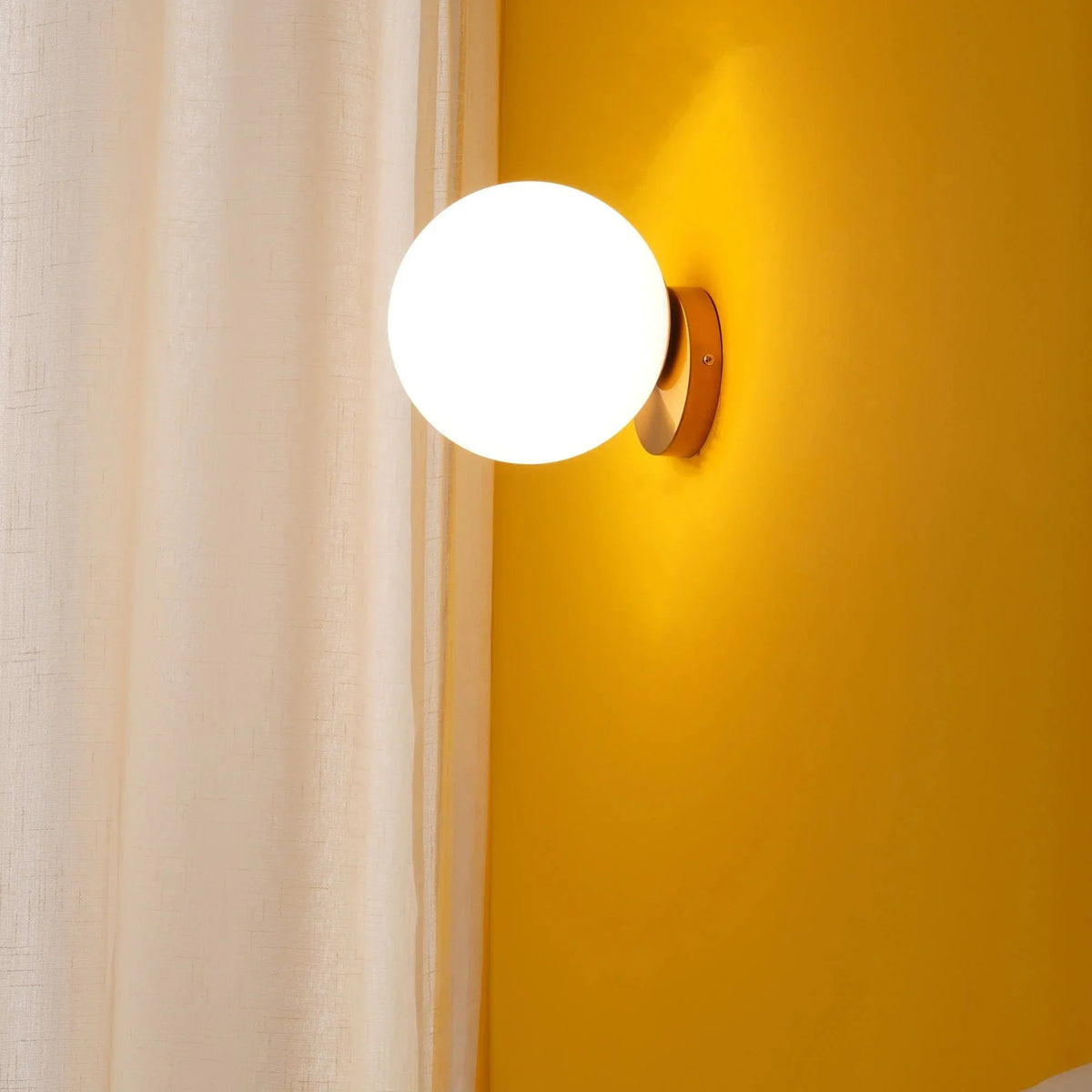 Metavaya Wall lamp Tip of The Tongue Wall Lamp