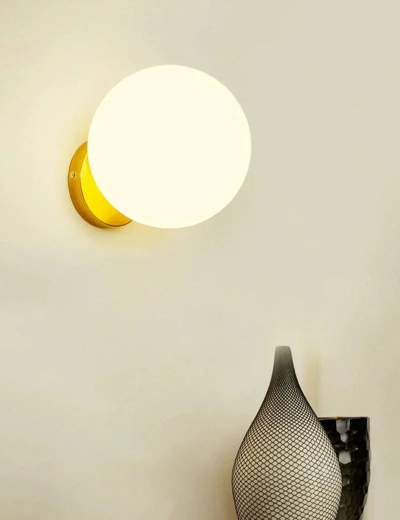 Metavaya Wall lamp Tip of The Tongue Wall Lamp